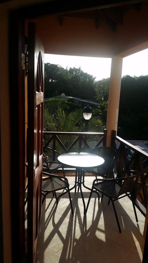 Frontline Apartments Christ Church Bagian luar foto
