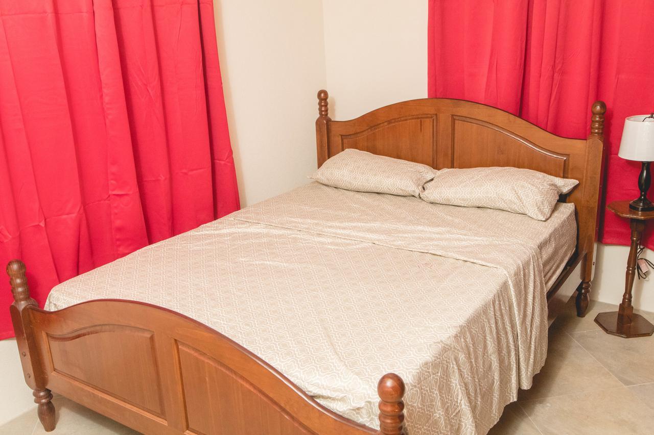 Frontline Apartments Christ Church Bagian luar foto
